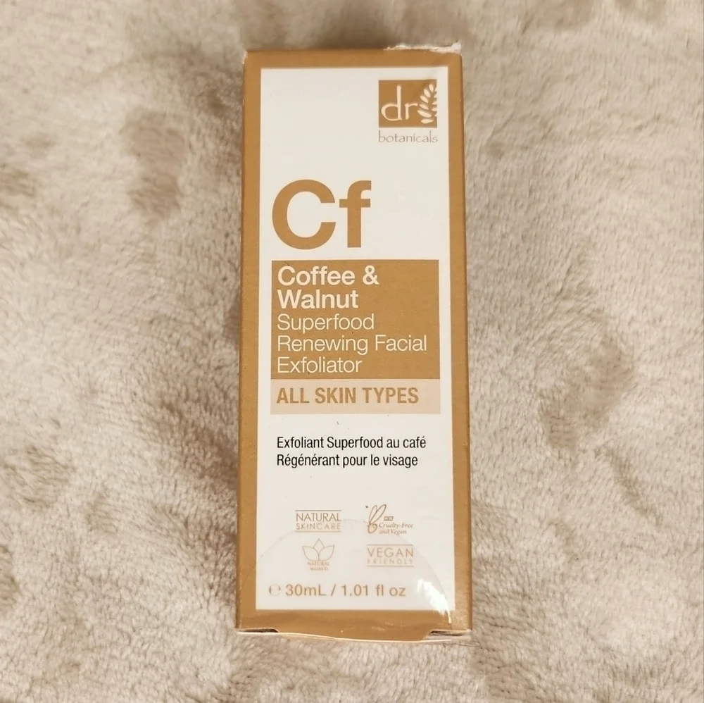 Dr. Botanicals Coffee & Walnut Superfood Renewing Facial Exfoliator